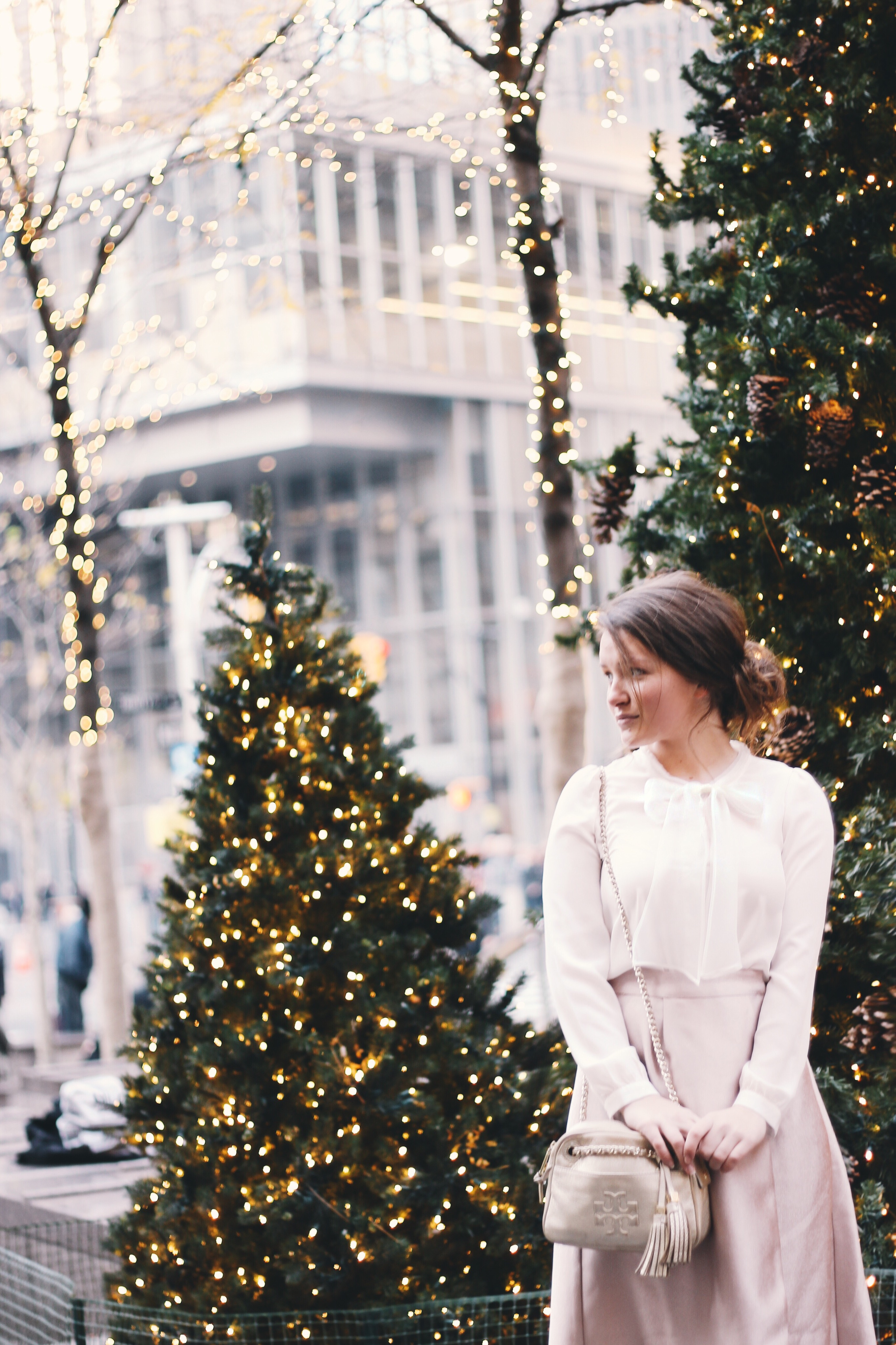 Christmas Outfit Inspiration | Courtney Toliver on @ShesIntentional